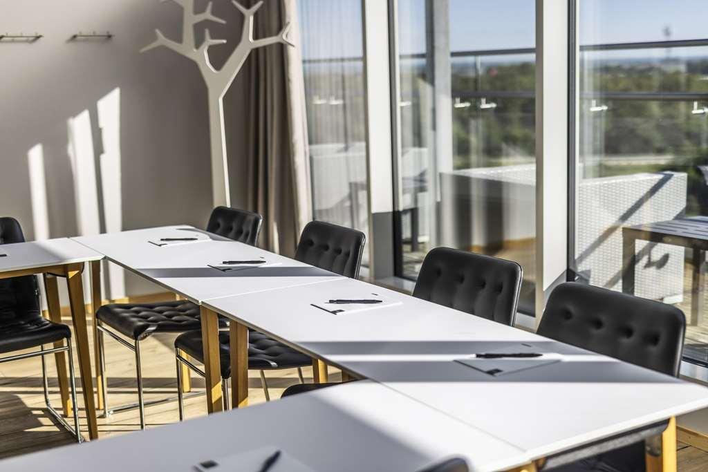 First Hotel Planetstaden Лунд Съоръжения снимка
